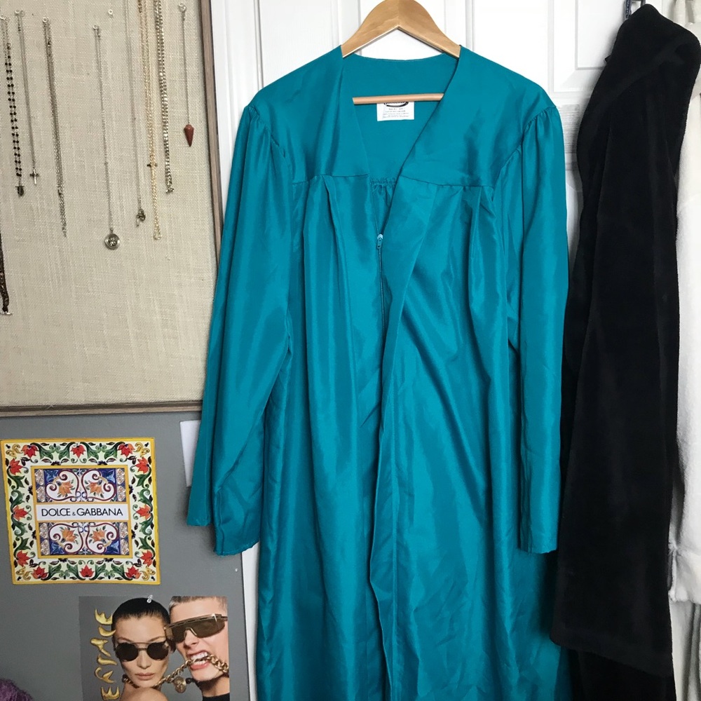 UNISEX graduation cap & gown